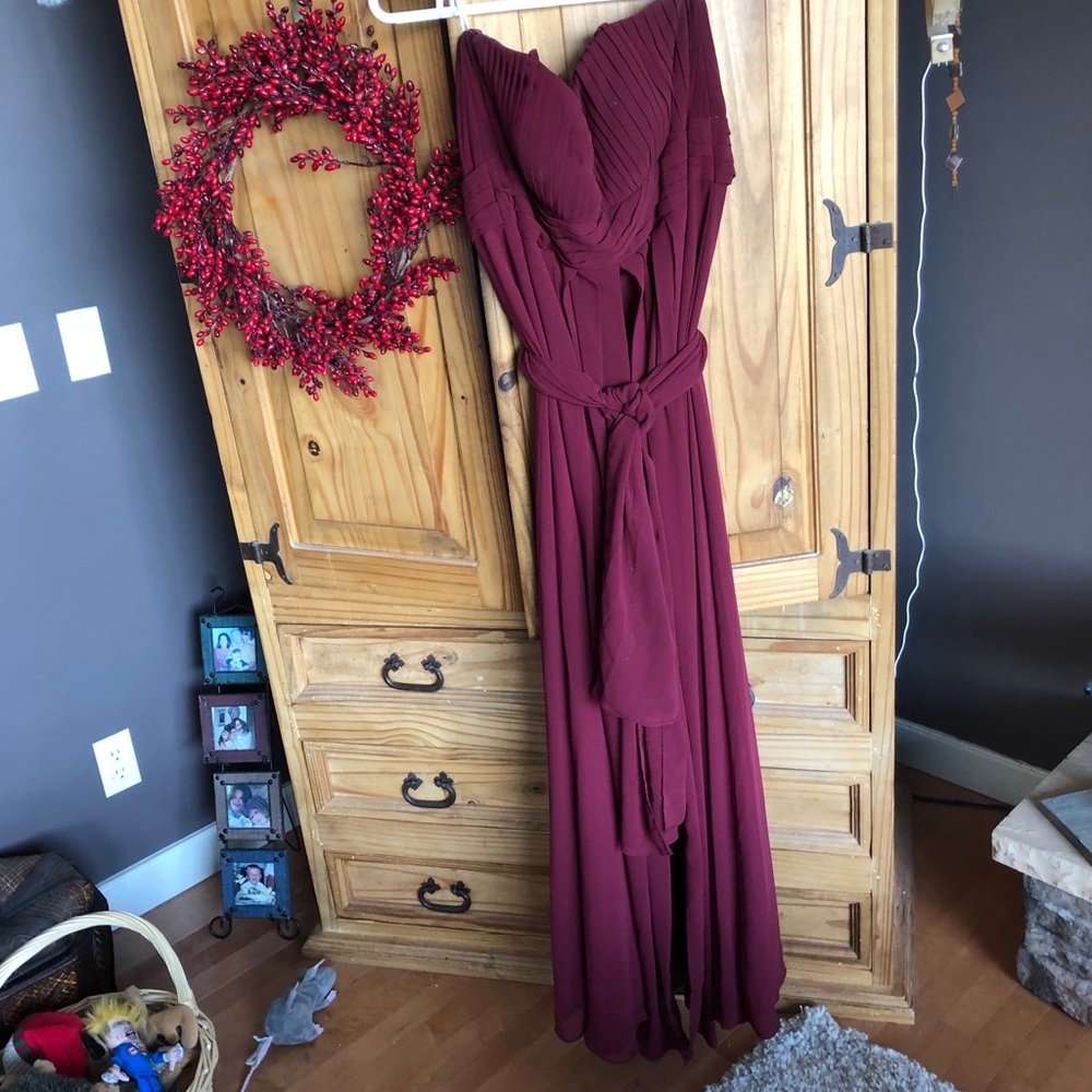 Matching Plus Size Grad Dresses - Picture 4 of 11
